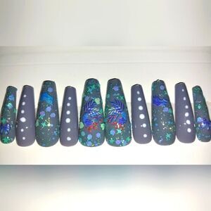 Hand crafted custom 10p acrylic press on nails